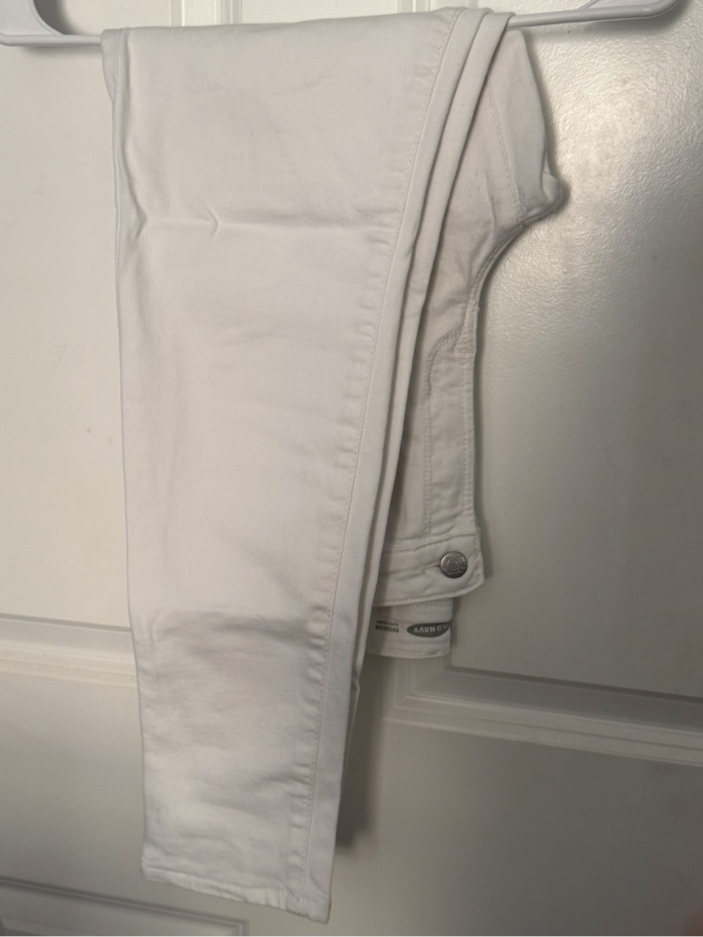 Old Navy White Rockstar Jeans size 8 Short